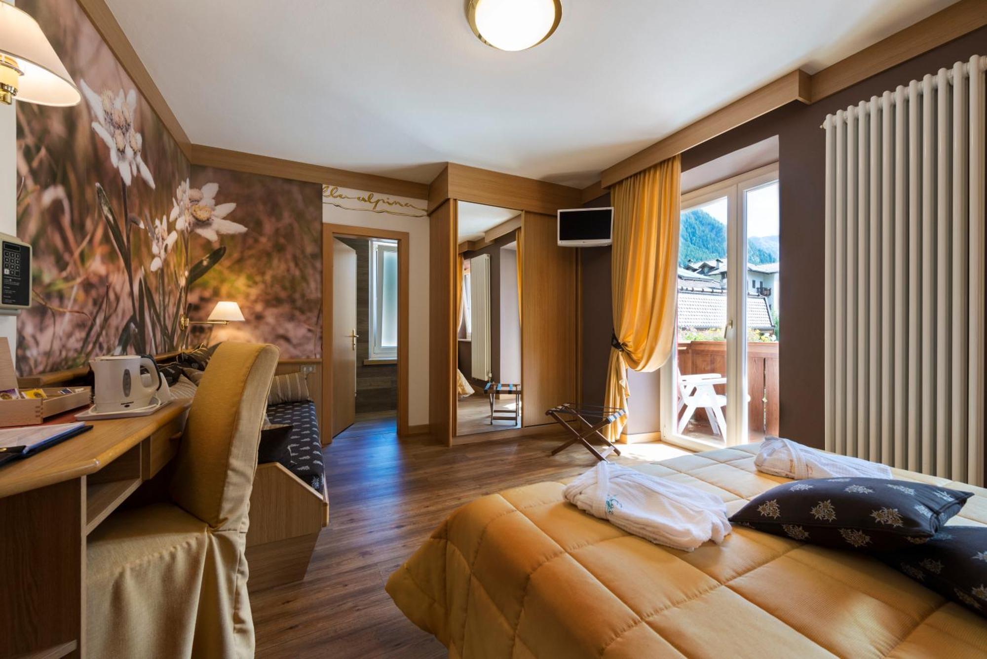 Hotel La Serenella Moena Pokoj fotografie